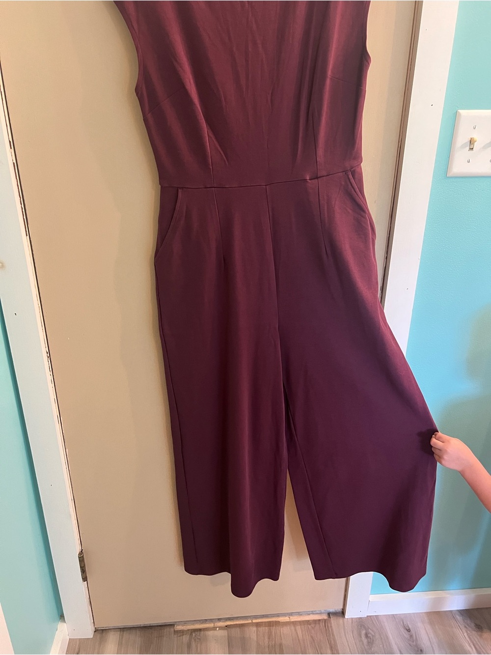 Old Navy Burgundy Cap sleeve Jumpsuit - Picture 4 of 4